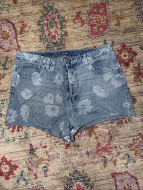 wild fable Light Blue Floral-Print Denim Shorts